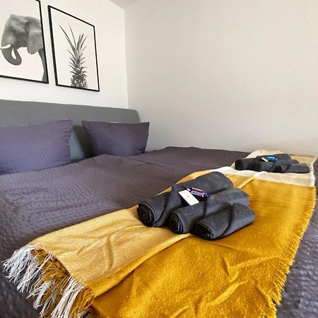 Schoelerberg Apartment Mit Tiefgaragenparkplatz Und Kingsize-Bett Osnabrueck Exterior photo