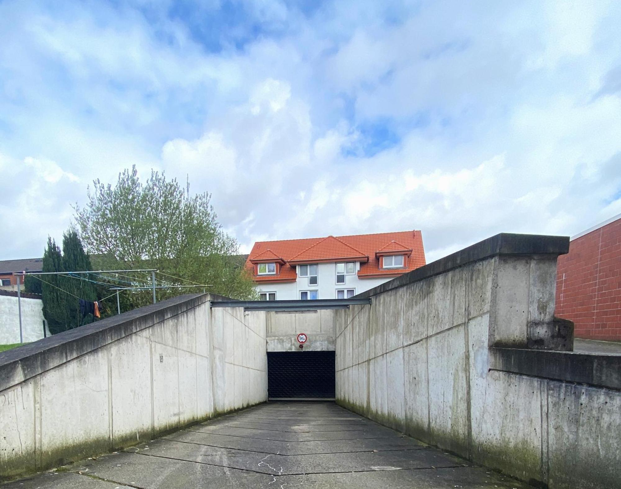 Schoelerberg Apartment Mit Tiefgaragenparkplatz Und Kingsize-Bett Osnabrueck Exterior photo